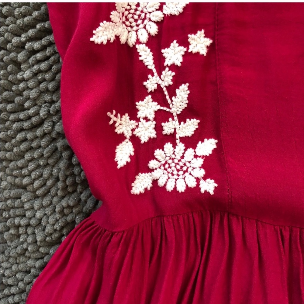 ADORABLE RASPBERRY COLORED DRESS - Picture 4 of 8